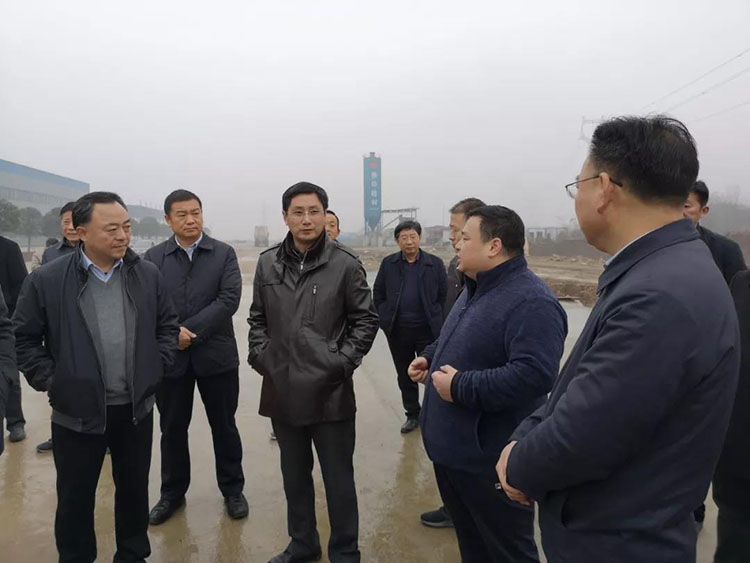 隨州市委、市人大代表團(tuán)蒞臨程力集團(tuán)商用車產(chǎn)業(yè)園視察